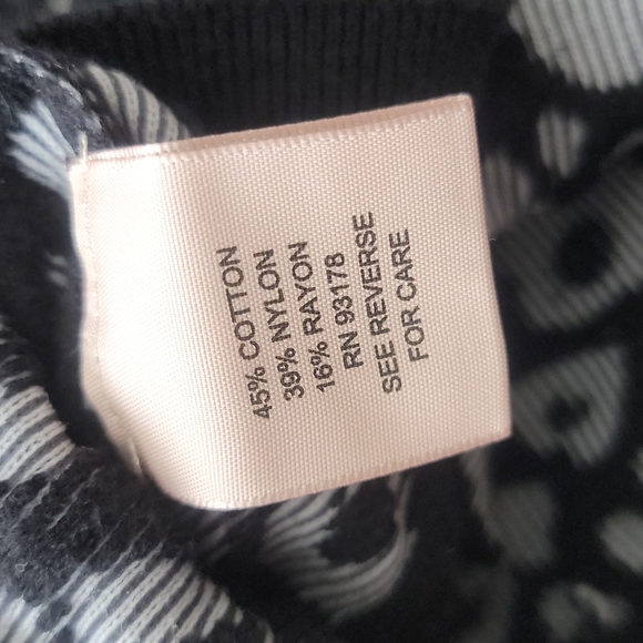 Philosophy Republic Cropped Sweater - Picture 11 of 13